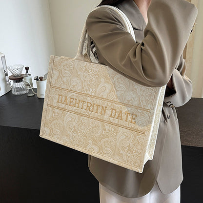 Dollcini Mintás Női Totebag – Nagyméretű Válltáska